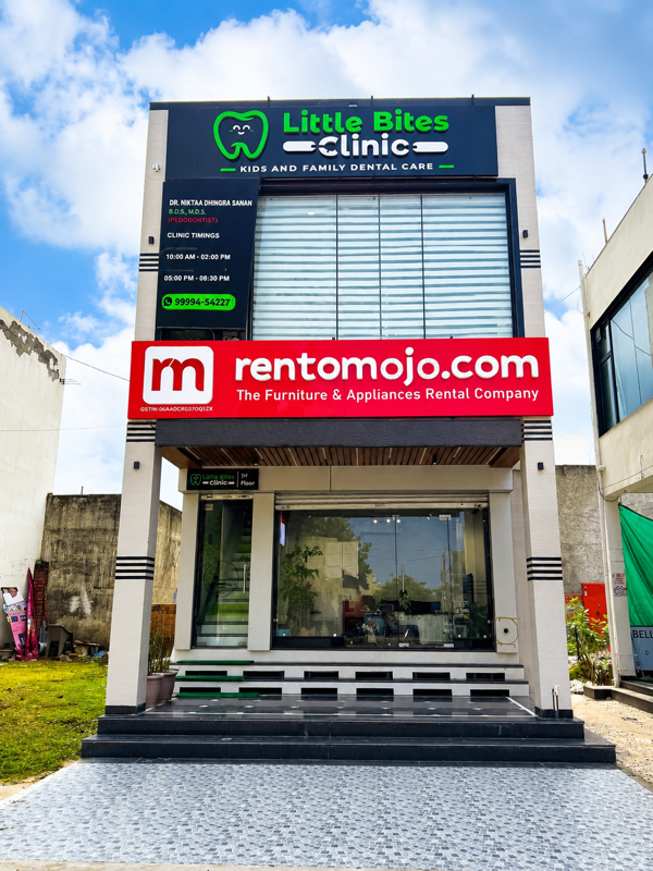 Little Bites Clinic exterior and entrance in Sector 29, Faridabad